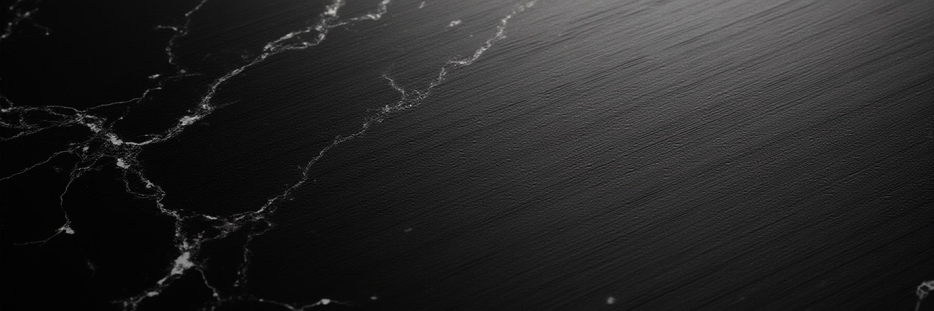Texture élégante en marbre noir et bois sombre